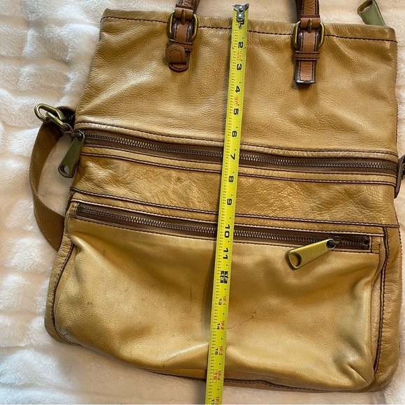 Fossil Explorer Leather Fold Over Messanger Bag work laptop purse - Picture 5 of 11